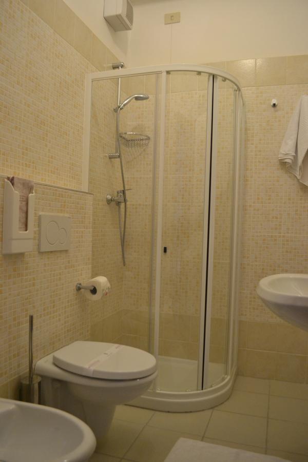 Albergo Quaglia Розето-дельи-Абруцци Экстерьер фото